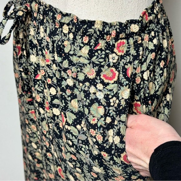 Vintage Floral Print Pants - Picture 4 of 10